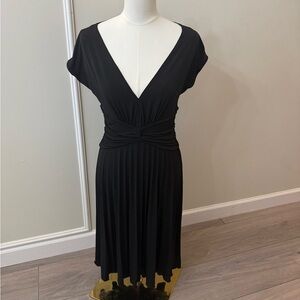 Max & Cleo Black V-Neck Midi Dress